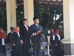 Pemkab Sidoarjo Berikan Penghargaan Kepada Pihak- Pihak Yang Peduli Terhadap Pembangunan Kesehatan