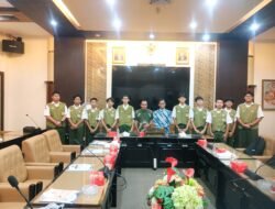 Politik Uang Jadi Bahasan Saat Murid Al Hikmah Berkunjung ke DPRD Jatim