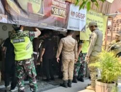 Satpol PP Kota Mojokerto Gandeng Bea Cukai Sidak Penjual Rokok Ilegal