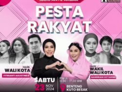 Fitrianti Agustinda Nandriani Octarina Menggelar Kampanye Akbar Terakhir Di Pelataran Benteng Kuto Besak