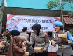 Polres Gresik Sosialisasikan Program Makan Bergizi Gratis di SD Bedilan