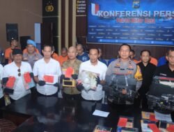 Polres Blitar Kota Berhasil Ungkap Judi Online dan Amankan 8 Orang Pelaku