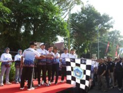 Wakapolres Lamongan Dampingi Bupati Lamongan Lepas Jalan Sehat dan Senam Bersama HUT KORPRI ke-53