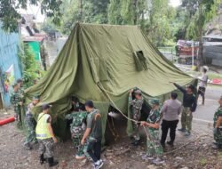 TNI-Polri Bersama Warga Dirikan Posko Bantuan di Pulorejo
