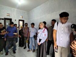 Serah Terima Kunci Rumah Pak Rohman Yang dibedah Relawan Suket Teki dan Dobrak