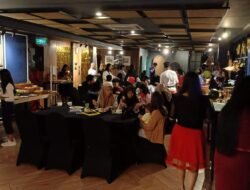 Pergantian Malam Tahun Baru di Aston Inn Jemursari Menawarkan Keseruan Ambyar Land