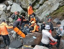 Pendaki Yang Hilang di Gunung Agung Ditemukan Tewas Dalam Jurang