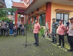 Cek Kendaraan Dinas Plat Merah, Forpimca Pacet Libatkan Polisi
