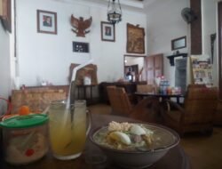 Kuliner Nostalgia: Soto Prapanca Hadirkan Nuansa Rumah Nenek dan Menu Otentik