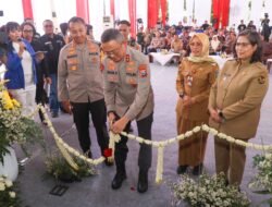 Kapolda Jatim Resmikan GOR Bulutangkis Polres Kediri Kota