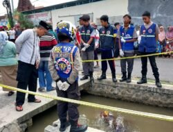 Warga Singogalih Gempar Temukan Mayat Di Selokan Air Di Duga Peristiwa Laka Tunggal yang Terjebur