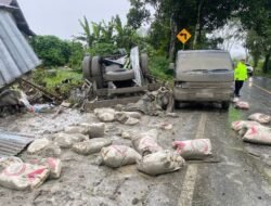 Truk Muatan Semen Rem Blong di Kintamani, Tabrak Mobil dan Motor, Tiga Orang Tewas 