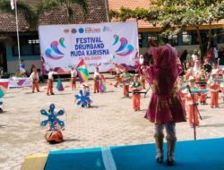 Sukses, SD Muhammadiyah Balongpanggang 2 Gelar Lomba Drumband Tingkat Taman Kanak-Kanak