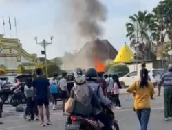 Mobil Terbakar di Sumenep, Pasutri Alami Kritis