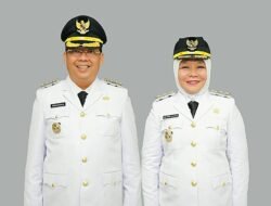 dr. Aminuddin – Ina Buchori Resmi Jabat Walikota & Wakil Walikota Probolinggo