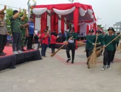 2438 Peserta Gerak Jalan Balongpanggang – Gresik Dilepas Wakil Bupati Alif