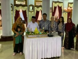 Pulang Dari Retreat, Bupati Blitar dan Wakilnya Disambut Meriah di Pendopo RHN