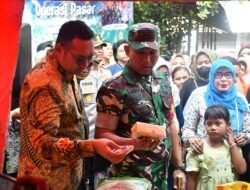 Forkopimda Gelar Operasi Pasar, Dandim 0815/Mojokerto : Wujud Kepedulian Pemerintah pada Masyarakat