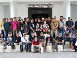 DPC Gerindra Kabupaten Blitar Berikan Bingkisan pada Media