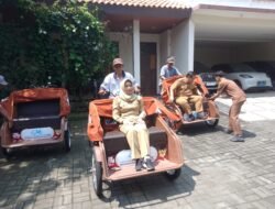 20 Becak Listrik Disalurkan di Kota Mojokerto, Ning Ita Harap Usia Penerima Bisa Diturunkan