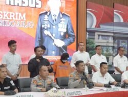 Istri Di Bacok Suami Karna Merasa sakit hati dan cemburu karena dekat dengan Orang Lain