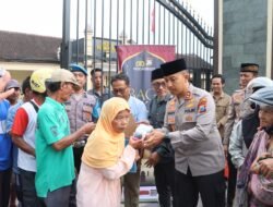 Pererat Sinergisitas Polri dan Media Kapolres Kediri Kota dan Jurnalis Bagikan Takjil