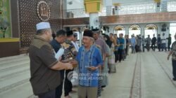 BKM Agung H. Achmad Bakrie Kisaran Salurkan Bantuan Kepada Kaum Dhuafa dan Anak Yatim