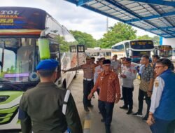 Sambut Lebaran, Dishub Kota Kediri Cek Kendaraan Umum dan Melakukan Cek Kesehatan Awak Armada