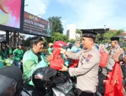 Polresta Sidoarjo dan Bhayangkari Gelar Baksos Serta Bazar Ramadhan Polri Presisi