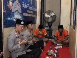 Bentuk Kepedulian dan Pembinaan, Kapolres Lamongan Buka Puasa Bersama Tahanan