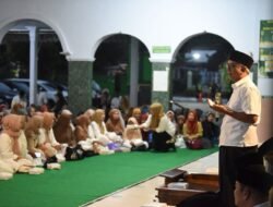 Hadiri Safari Ramadhan Kecamatan Kota, Wakil Wali Kota Kediri Imbau Masyarakat Belanja Dengan Bijak
