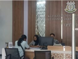 Warga Adukan Pembangunan Jalan Rabat Beton Senilai 300 Juta ke Kejari Lamongan