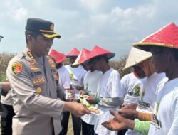Safari Ramadhan Kapolresta Sidoarjo Sosialisasikan Mudik Aman Keluarga Nyaman Ke Warga Desa Bulang