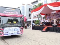 Pemkab Gresik Fasilitasi Ribuan Warga Gresik Pulang Kampung, Menggunakan Bis “Mudik Gratis 2025”