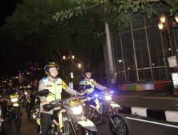 Pastikan Situasi Kamtibmas Kondusif, Kapolres Lamongan bersama Anggota Lakukan Patroli Sahur