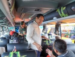 Balik Bareng Gratis 2025, Bupati Lamongan Berangkatkan 10 Bus Tujuan Jakarta