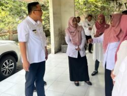 Wabup Alif Tinjau Rencana Gedung Penitipan Anak Gratis di UPT Dispendik Manyar