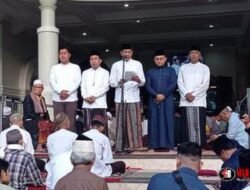 Salat Idulfitri di Masjid Agung Jami’, Wali Kota Malang Ajak Warga Perkuat Kebersamaan dan Semangat Membangun Kota