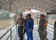 Responsif, Polres Gresik Lakukan Pencarian Wanita Tenggelam di Sungai Kalimas Driyorejo