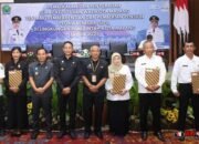 Pemkot Malang Serahkan SK Pensiun kepada 250 PNS