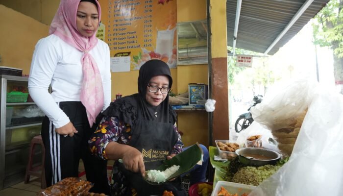 Sambang UMKM, Wali Kota Mojokerto Ning Ita Tinjau Langsung Geliat Ekonomi Lokal