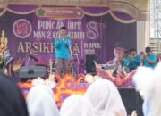 Hadiri Puncak HUT Ke-8 MAN 2 Kota Kediri, Gus Qowim: Pendidikan Intelektual, Mental dan Spiritual Harus Terus Ditingkatkan