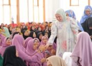 TP PKK Hj. Dewi Sastrani Ratu Dewa Hadiri Halalbihalal Dan Pengajian Di Sematangborang