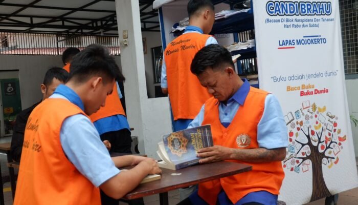 Tingkatkan Literasi Warga Binaan, Lapas Mojokerto Hadirkan Layanan Perpustakaan Keliling