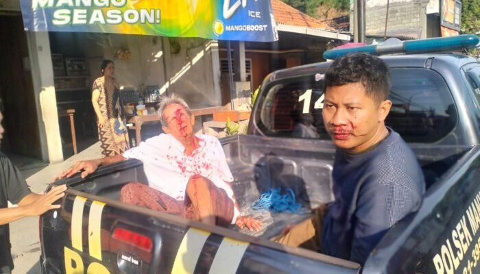 Gegara Lawan Arah, Dua R2 Tabrakan di Jalan Raya Roomo Manyar