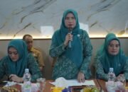 Ketua PKK Asahan Ny. Yusnila Indriati Taufik Lakukan Pembinaan PAAR Era Digital di Kecamatan Setia Janji