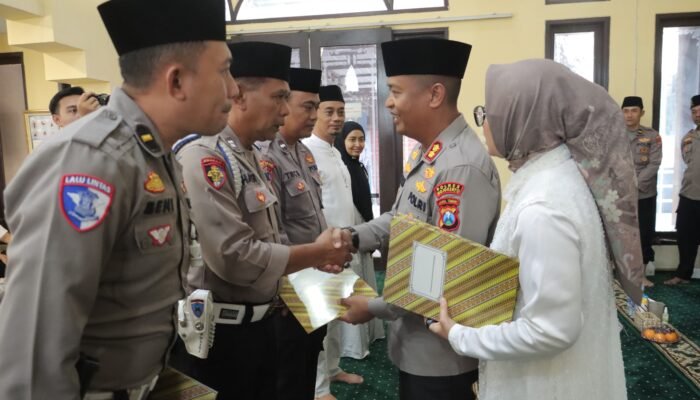 Demi Kelancaran Ibadah Haji Anggota Polres Mojokerto, Kapolres Mojokerto Ajak Do’a Bersama