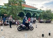 Satlantas Polres Lamongan Gelar Kamseltibcarlantas di Ponpes Darul Mustaghitsin
