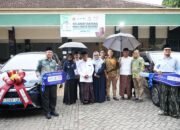 Hadiri Penyerahan 2 Unit Mobil Operasional Hasil Sedekah Kemanusian, Mbak Wali Tekankan Untuk Selalu Peduli Terhadap Sesama