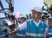 Terima Bantuan Pemasangan Ratusan Tiang Listrik, Warga Bandealit Segera Nikmati Jalanan yang Terang Benderang